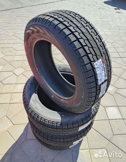 Yokohama Ice Guard G075 215/60 R17 96