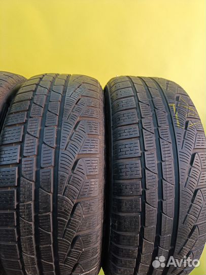 Pirelli Winter Sottozero 210 Serie II 225/50 R17