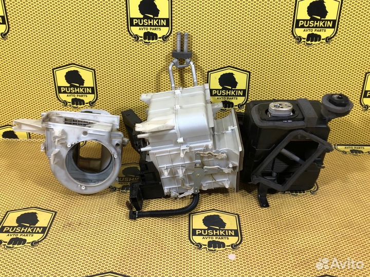 Корпус печки/отопителя Nissan Patrol