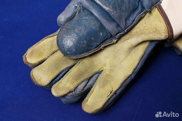 Краги хоккейные