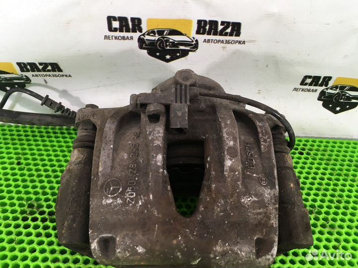 Суппорт передний правый R Mercedes-Benz E-class