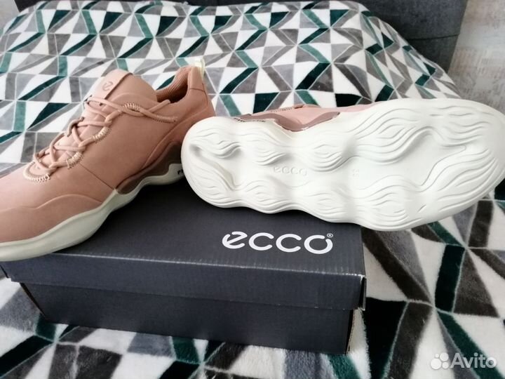 Кроссовки женские Ecco ELO W