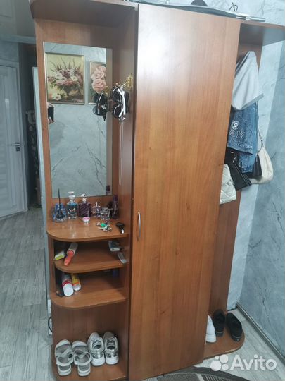 Продам прихожую бу
