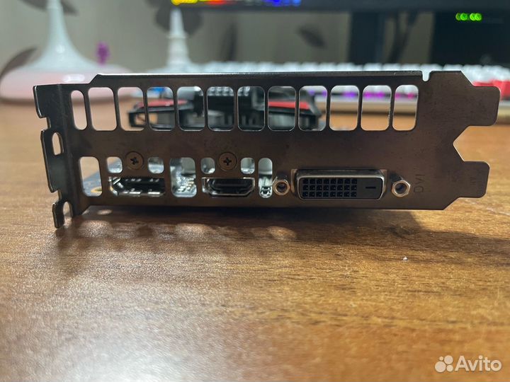 Видеокарта rx550 4gb