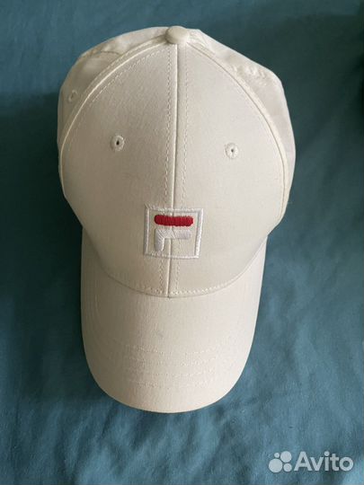 Панамы и кепки