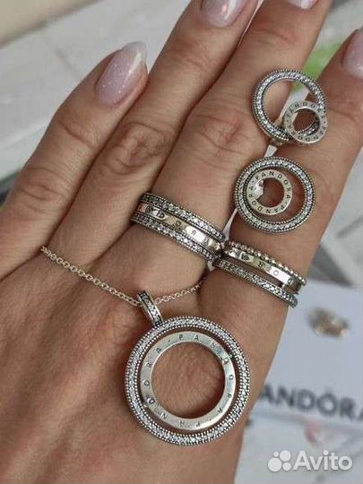 Серьги кольцо Pandora Логомания