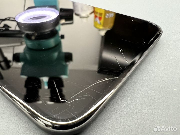 Дисплей iPhone 11 (3 из 5)