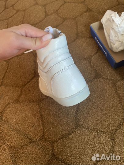 Продам ботиночки на девочку, «Котофей» размер 34