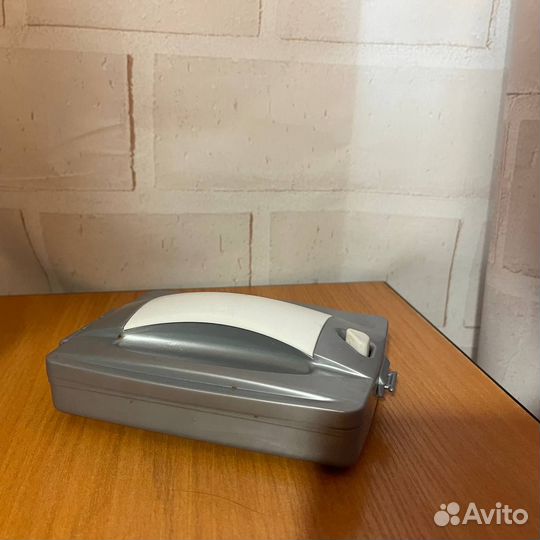 Щетка для стола