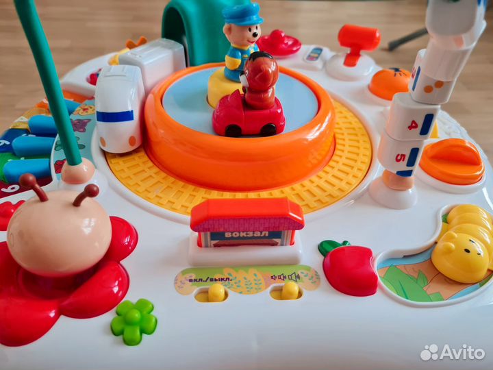 Развивающий игровой центр Жирафики