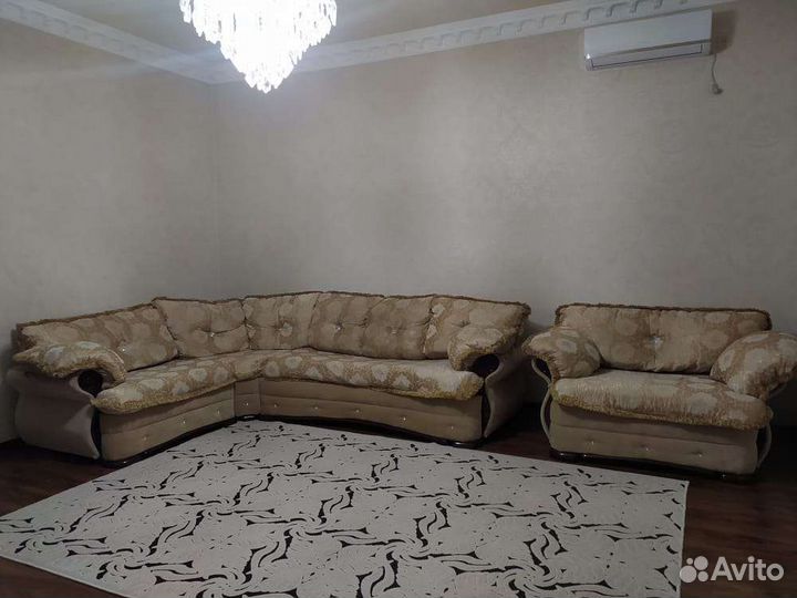 Угловой диван бу