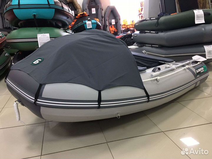 Лодка пвх Gladiator E 330 Pro