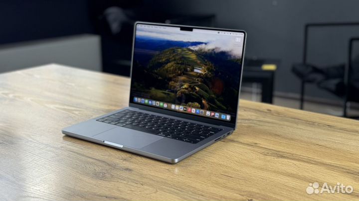 MacBook Pro 14 2023 M2 Pro Новый