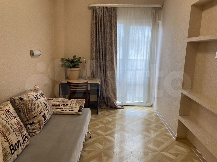 2-к. квартира, 60 м², 4/19 эт.