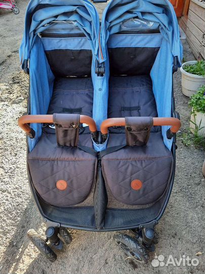 Коляска для двойни