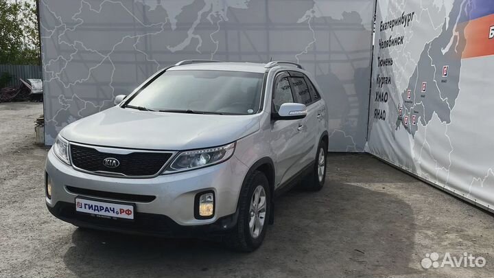 Фонарь задний наружный правый Kia Sorento (XM) 92402-2P540