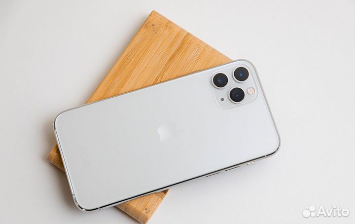 iPhone 11 Pro, 64 ГБ