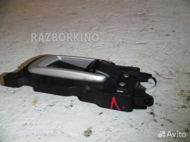 Ручка двери задней внутренняя левая