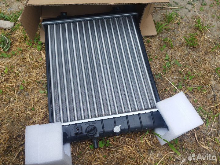 Радиатор охлаждения на hyundai accent