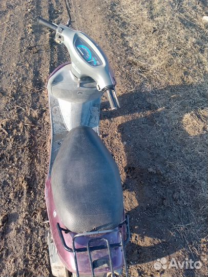 Скутер Honda tact