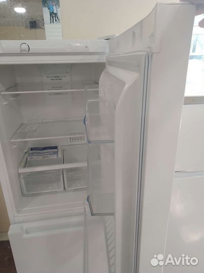 Холодильник Indesit как новый.Рассрочка без банков