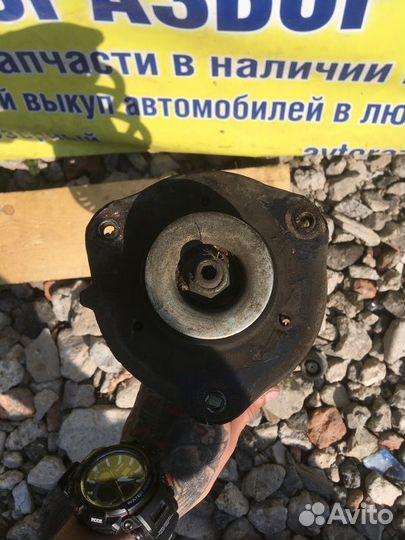 Стойка амортизатора переднего правого seat Leon