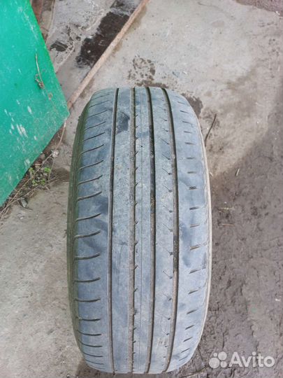 Goodyear Marathon Radial 235/60 R17
