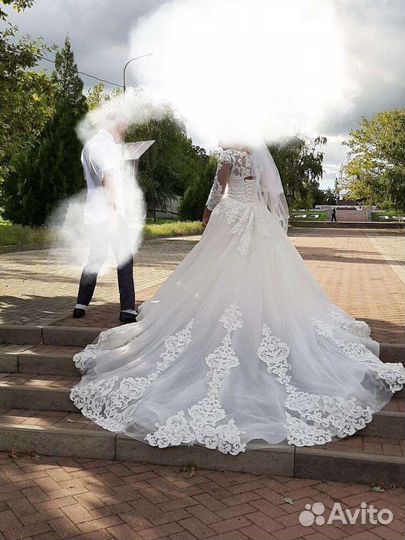 Свадебное платье