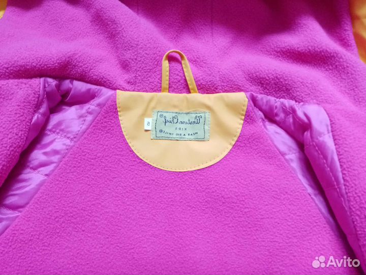 Яркая куртка-дождевик для девочки