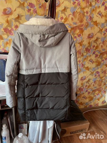 Пуховик женский с капюшоном xs