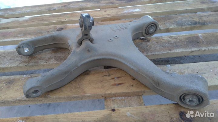 Рычаг нижний задний правый Audi A4 B8 1.8 T 2009