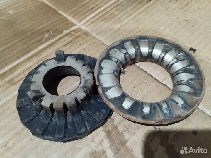 Чашка амортизатора / Лада granta