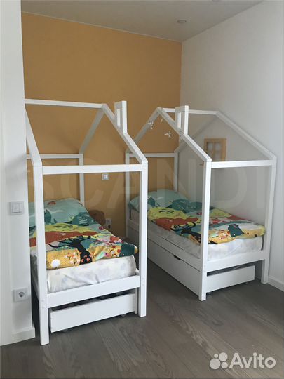 Детская кровать домик