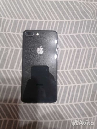 Телефон iPhone 8 plus