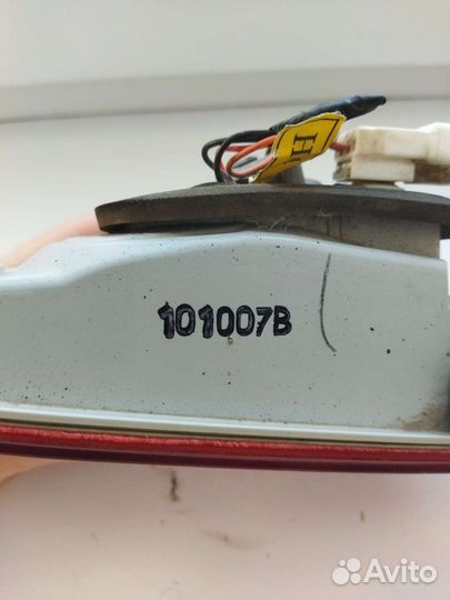 Фонарь крышки багажника YF Hyndai Sonata (6)