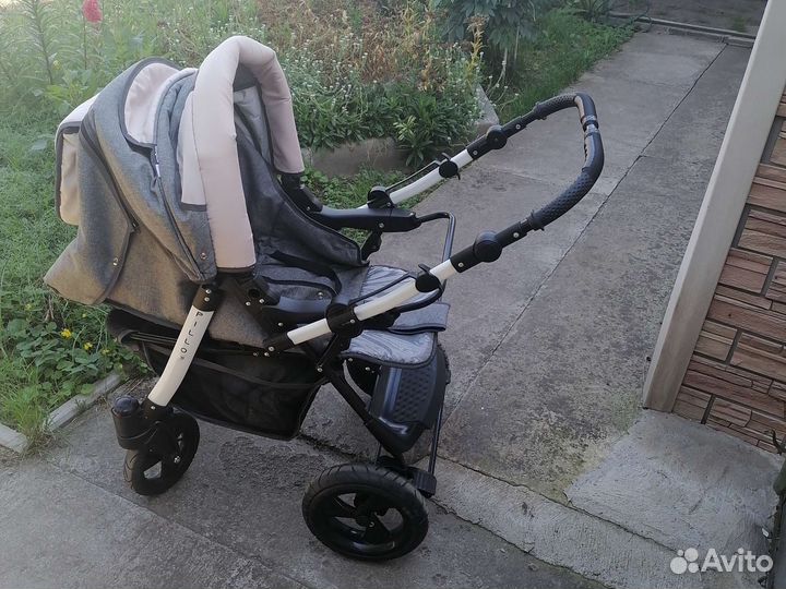 Детская коляска