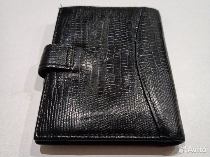 Мужское кожаное портмоне