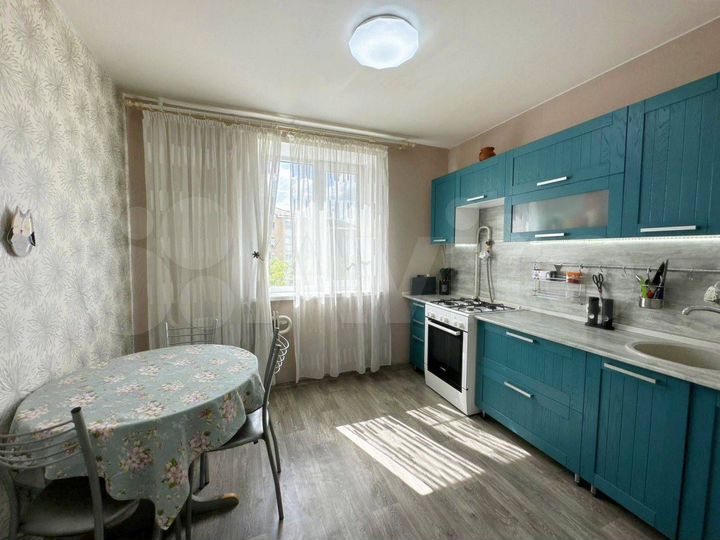 2-к. квартира, 51 м², 5/5 эт.