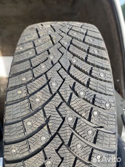 Pirelli Scorpion Ice Zero 2 285/40 R21 109H