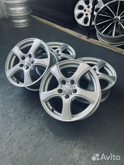 Диски Violento R16 5x114.3 #K140