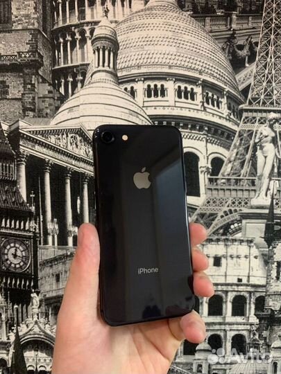 iPhone 8, 64 ГБ