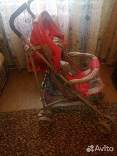 Прогулочная коляска