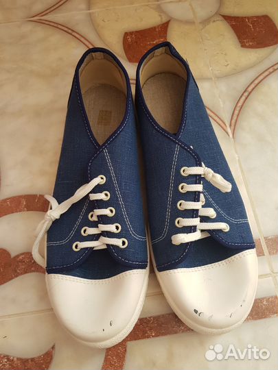 Продаются новые мужские туфли