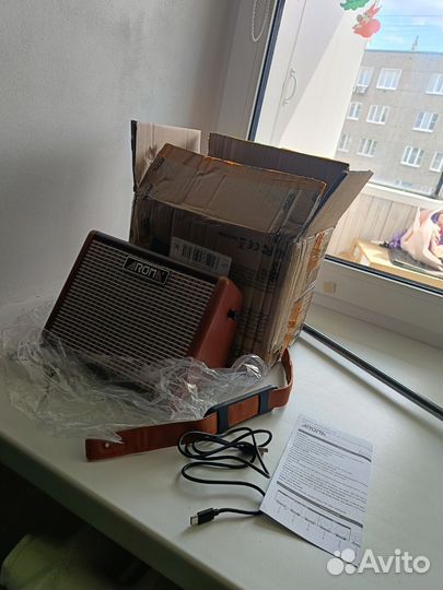 Комбоусилитель для акустической гитары новый