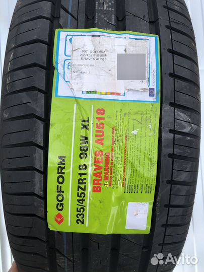 Goform GF90 235/45 R18
