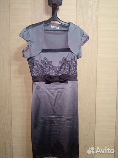 Платье женское