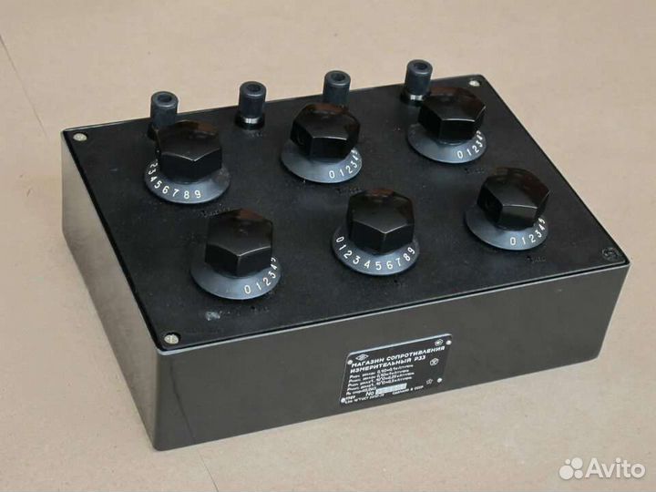 Магазин сопротивления Р33