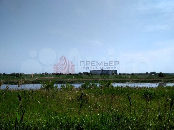 Дом 30,6 м² на участке 10 сот.