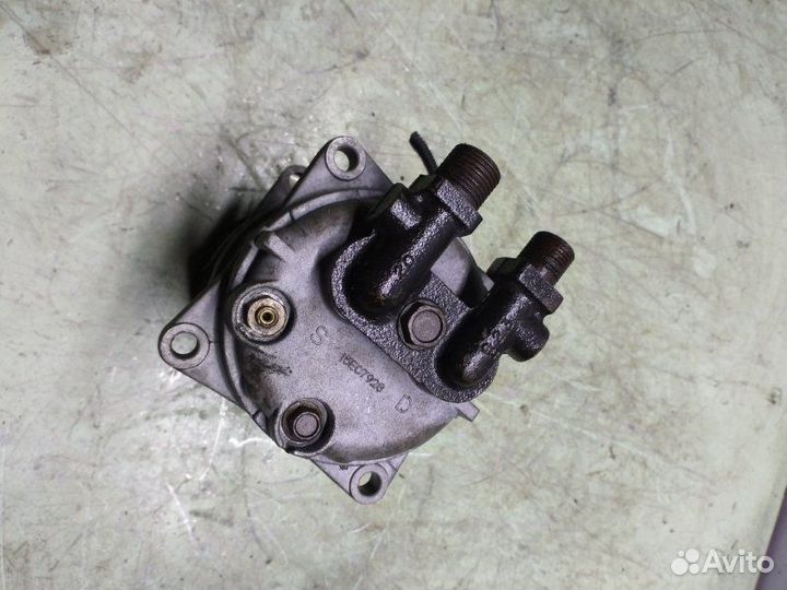 Компрессор кондиционера Mercedes Sprinter W906 611