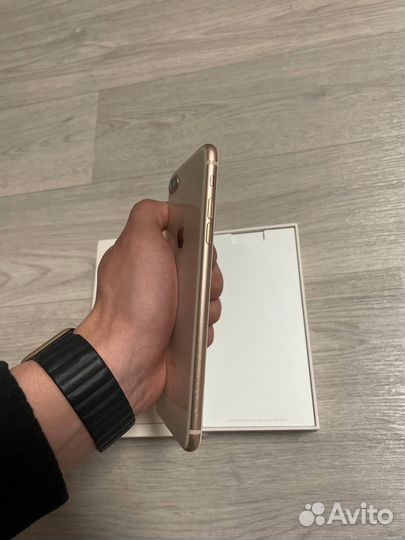 iPhone 8 Plus, 64 ГБ